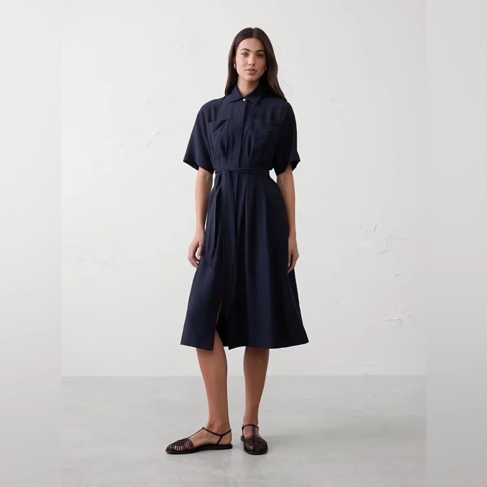 NWT! Banana Republic Navy Pleated Midi Shirtdress - 🎻